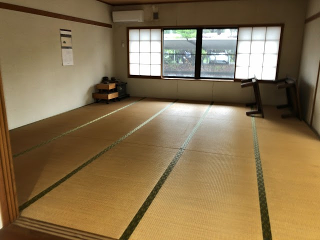 スリーハンドレッドクラブ - Photo 2