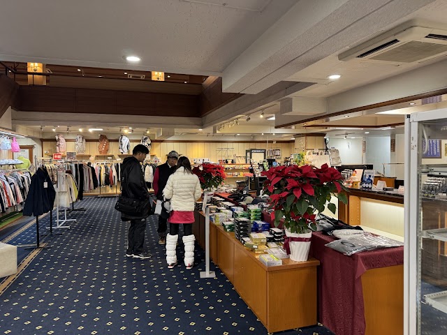 東名厚木カントリー倶楽部 - Photo 5