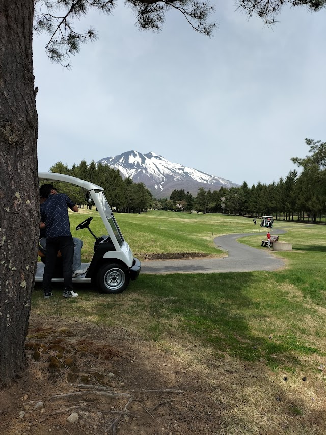 津軽カントリークラブ　百沢コース - Photo 2