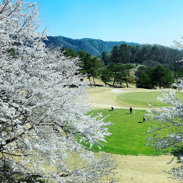 津久井湖ゴルフ倶楽部 - Photo 3