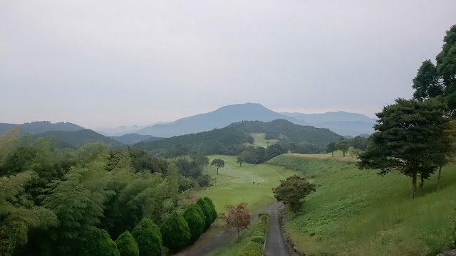 宇和島カントリー倶楽部 - Photo 4