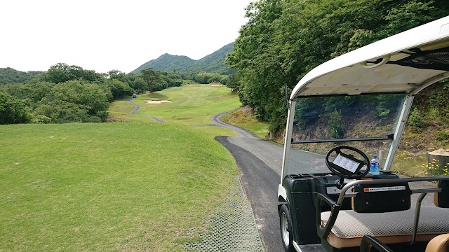 山口レインボーヒルズ泉水原ゴルフクラブ - Photo 4
