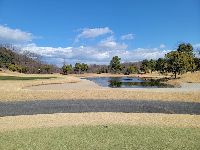吉井南陽台ゴルフコース - Photo 2