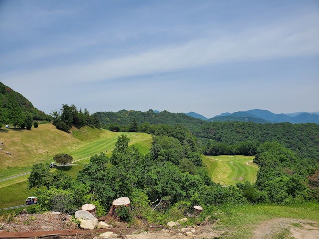 Yoshikawa Royal Golf Club - Photo 6