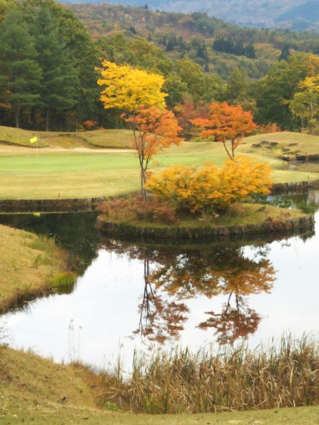 湯田高原カントリー倶楽部 - Photo 4