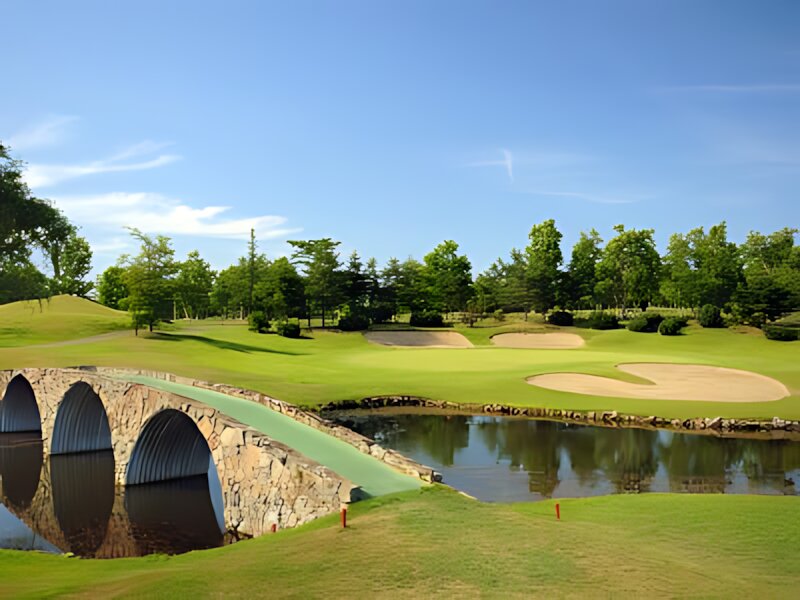 Shinnaie Country Club