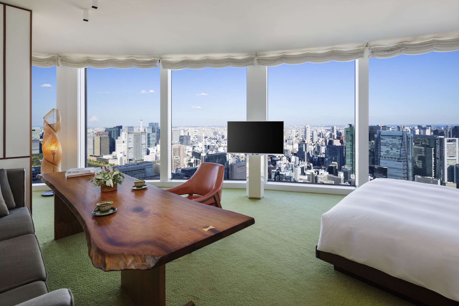 Andaz Tokyo Toranomon Hills — hotel-room-interior 2