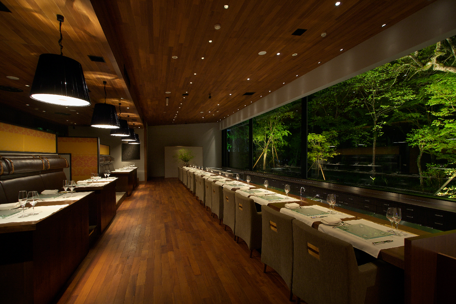 Arcana Izu — hotel-restaurant-interior 2