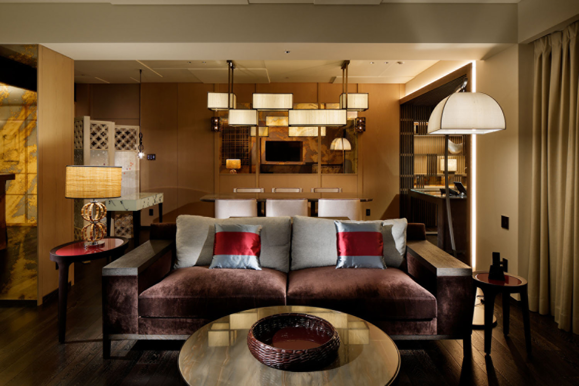 Arrival — Higashiyama