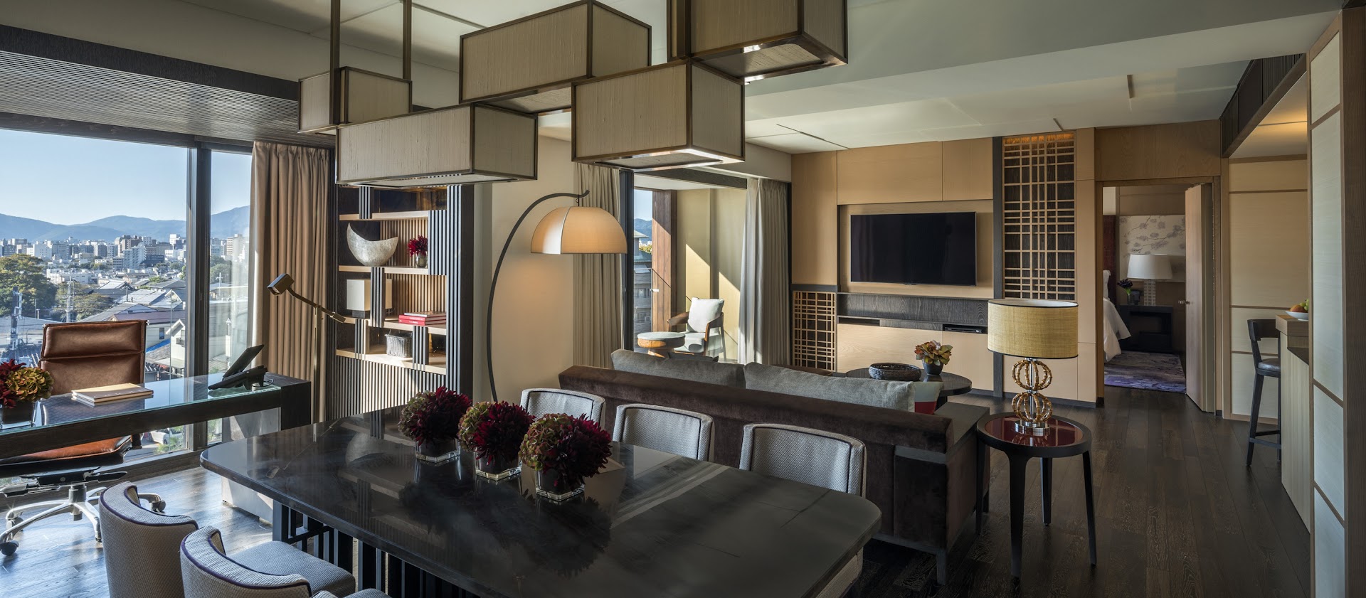 Four Seasons Hotel Kyoto — hotel-room-interior 3