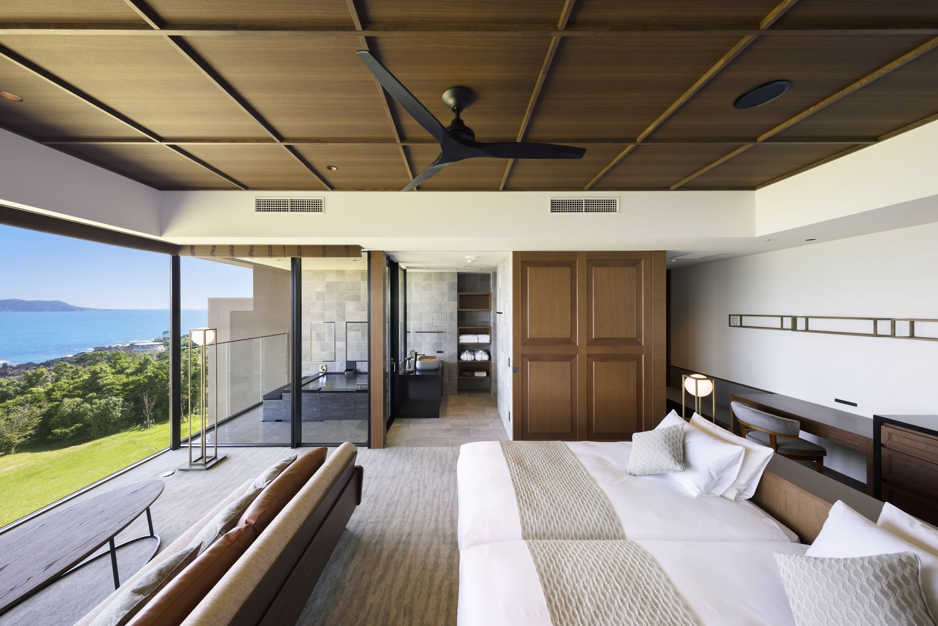 GOTO RETREAT by Onko Chishin — hotel-room-interior 1