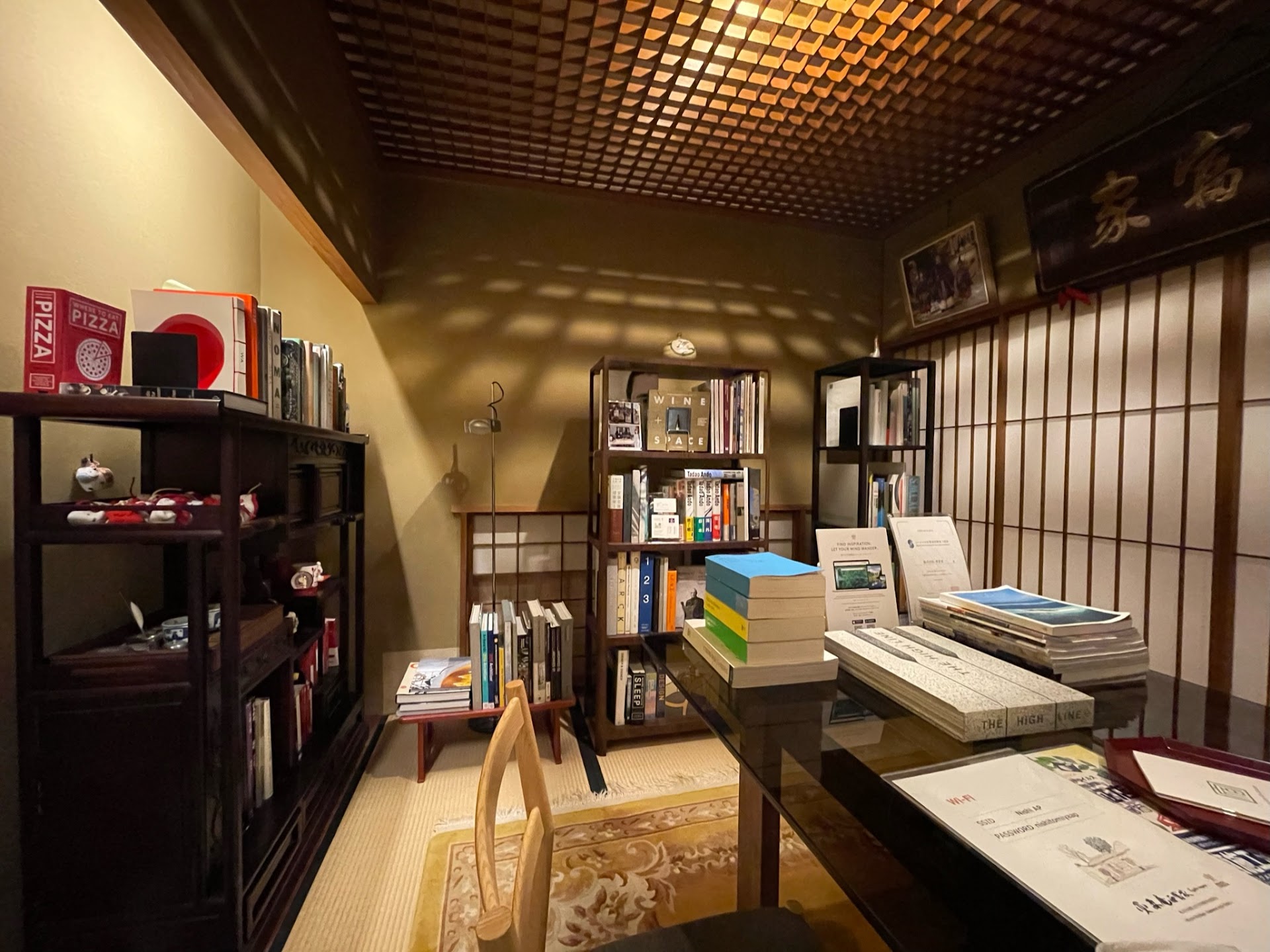 Kanamean Nishitomiya — hotel-room-interior 2