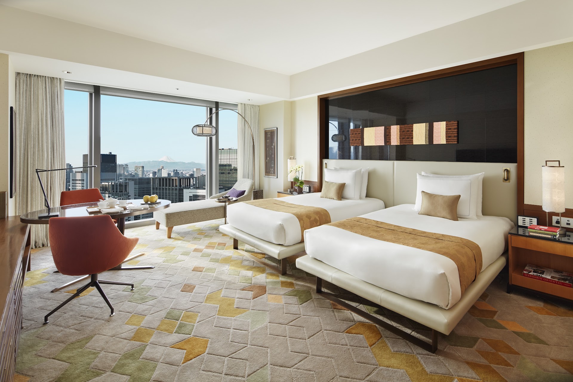 Mandarin Oriental Tokyo — hotel-room-interior 3
