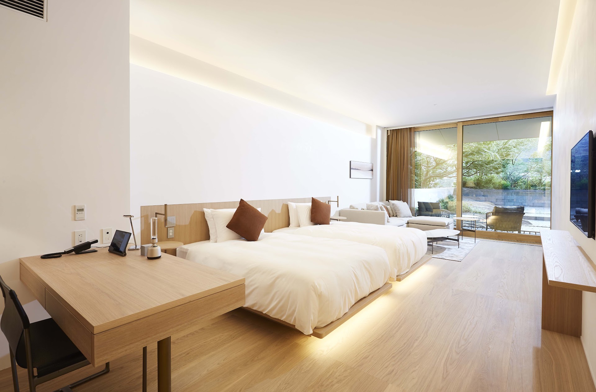 MUNI KYOTO by Onko Chishin — hotel-room-interior 1