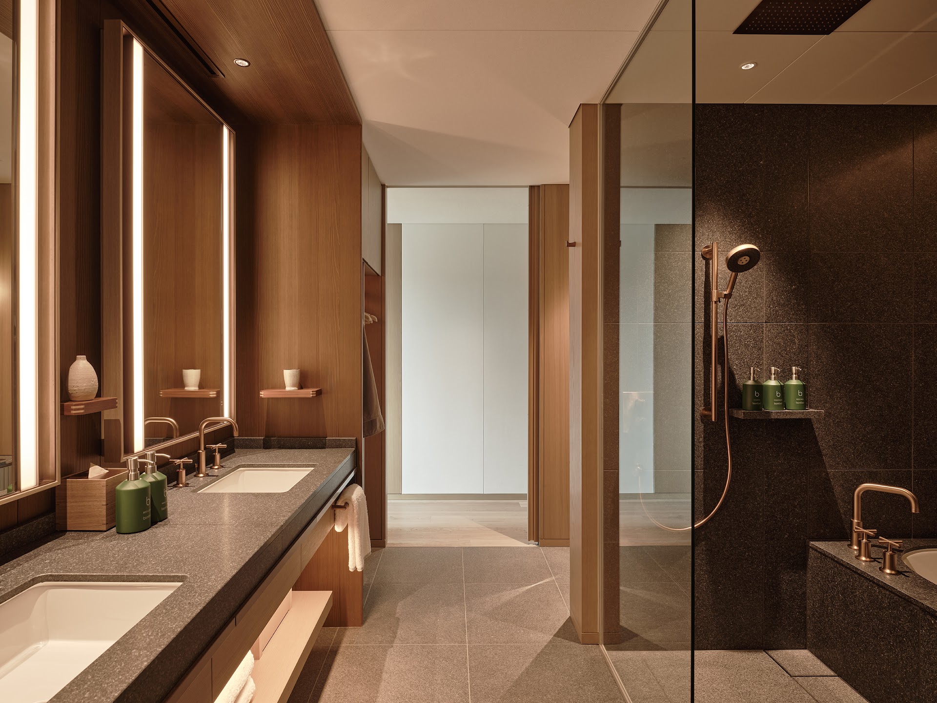 Patina Osaka — hotel-room-interior 4