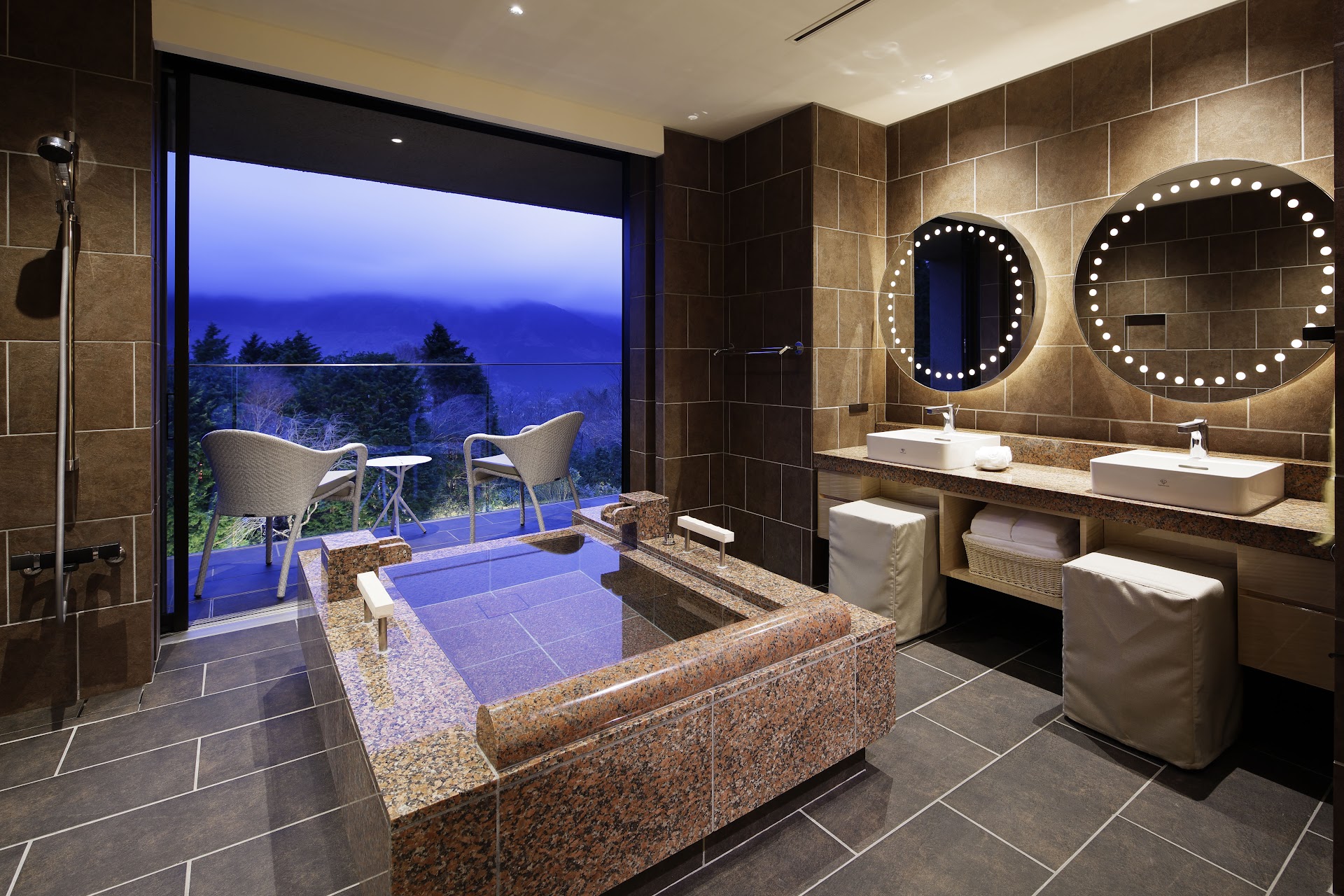 The Hiramatsu Hotels & Resorts Sengokuhara — hotel-room-interior 3