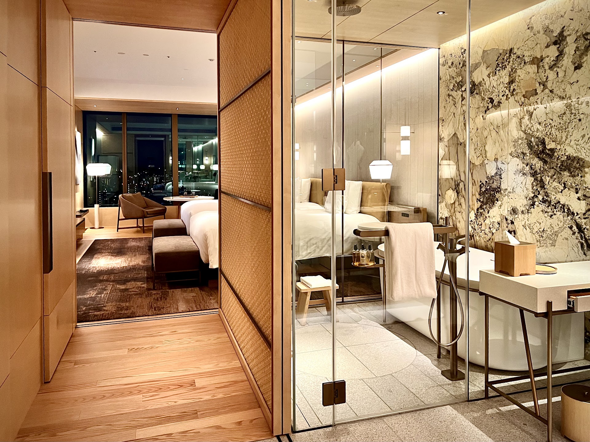 The Ritz-Carlton Fukuoka — hotel-room-interior 3