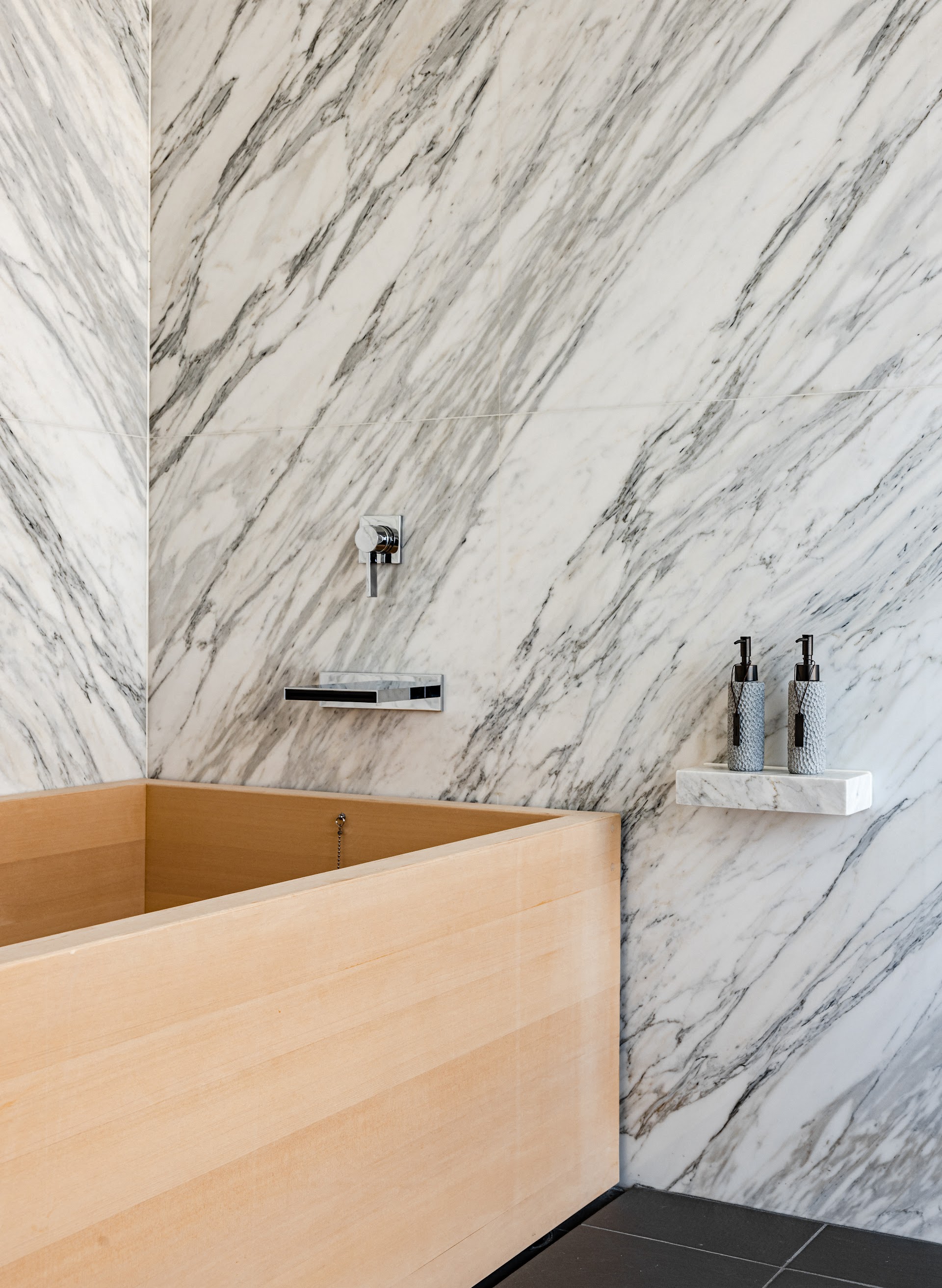 The Shinmonzen — hotel-room-interior 1